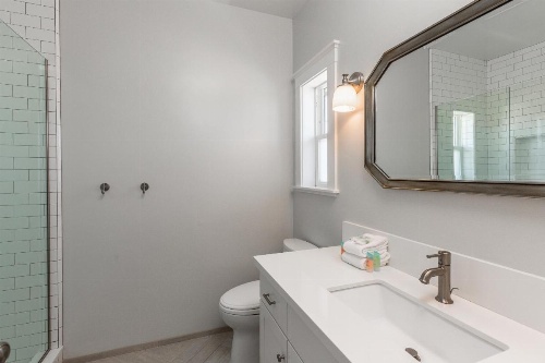 3440 Saint Deyns St House image 10
